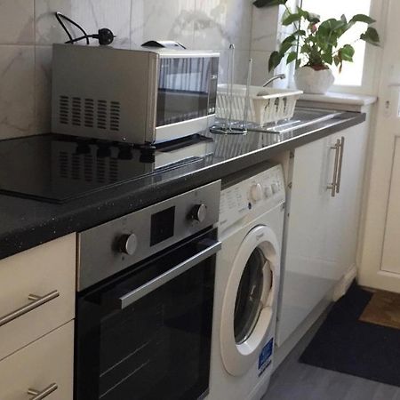 Quiet Studio By Lloyd Park Apartment South Norwood ภายนอก รูปภาพ