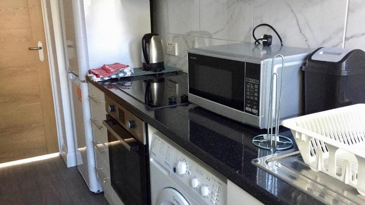 Quiet Studio By Lloyd Park Apartment South Norwood ภายนอก รูปภาพ